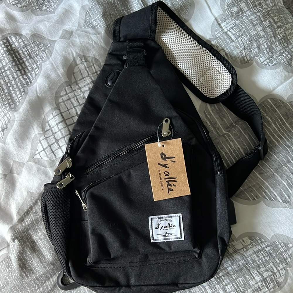 Shoulder bag - black